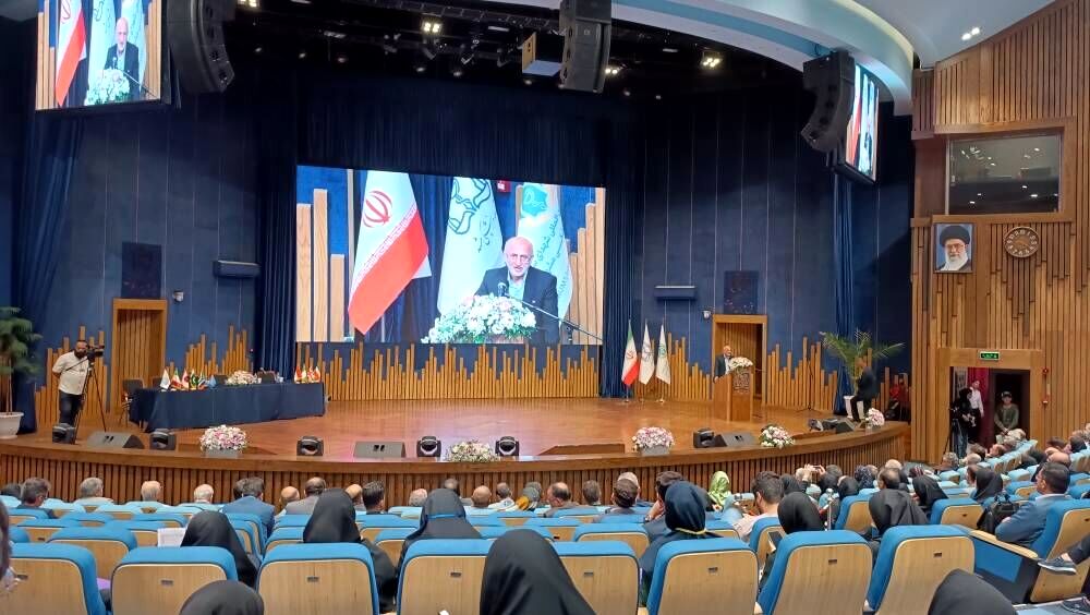دومین کنگره بین‌المللی تغذیه در مشهد گشایش یافت