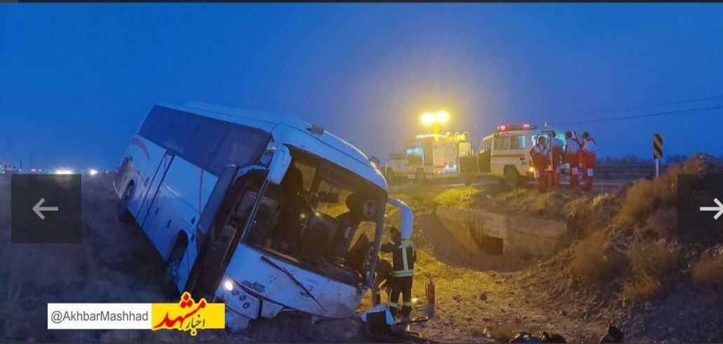 واژگونی اتوبوس در جاده قوچان ۲۶ مصدوم به جا گذاشت