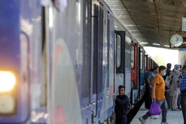 تردد ۷۰ درصدی قطار‌های مسافری شبکه ریلی کشور در مسیر‌های مشهد، از آغاز طرح نوروزی تا کنون (۵ فروردین ۱۴۰۵)
