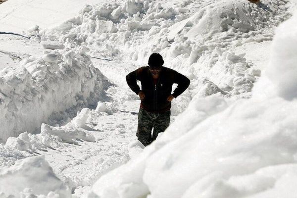 اتفاق وحشتناک در مازندران/ یک نفر بر اثر سرما در خودرو یخ زد