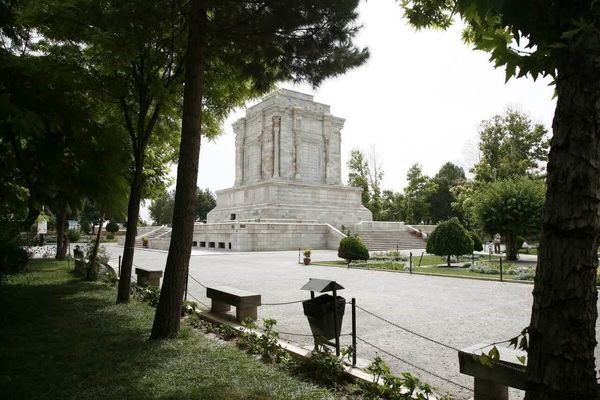 فعالیت تمامی اماکن فرهنگی، گردشگری و تاریخی خراسان رضوی به استثنای موزه‌ها در نوروز ۱۴۰۵