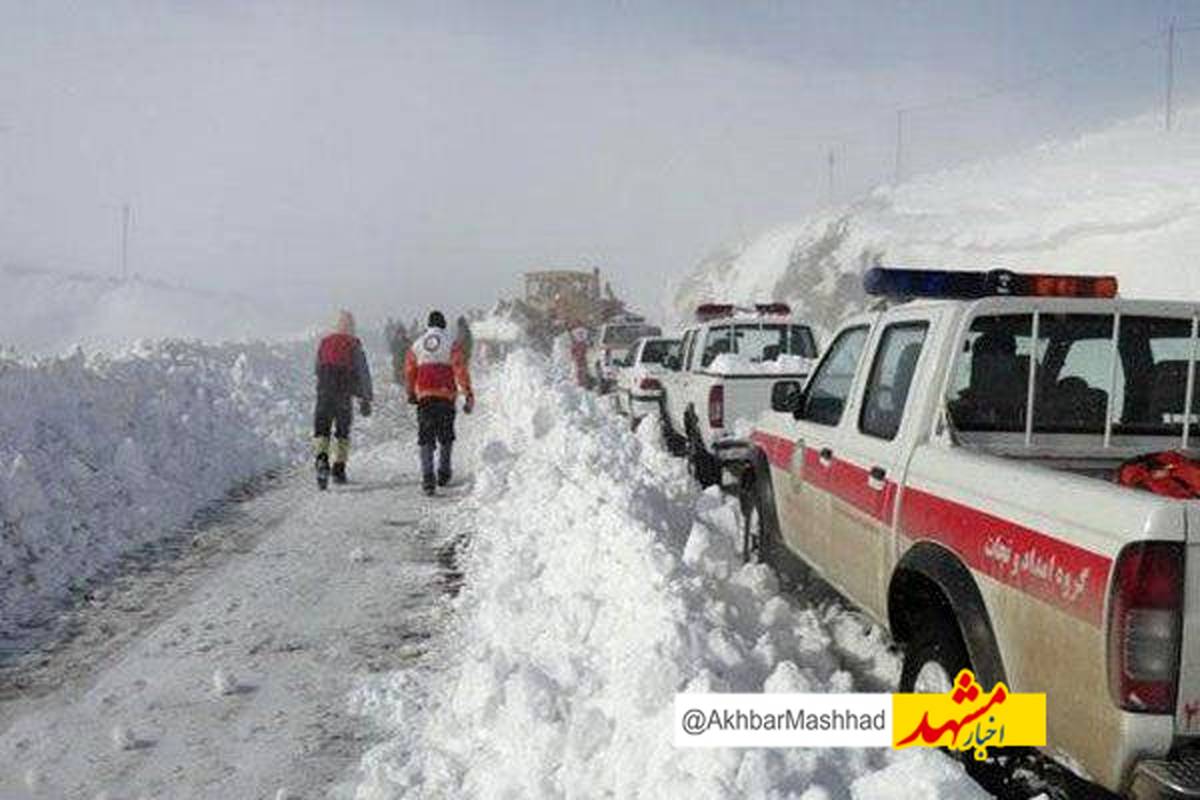 جلوگیری از تردد ۷۰۰ خودرو بدون زنجیرچرخ در خراسان رضوی