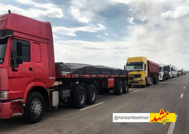 معطلی ۸۰۰ کامیون در مرز به‌دلیل قطعی اینترنت در افغانستان
