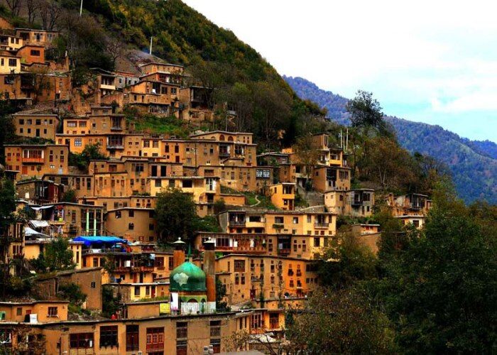 فومن کجاست؟ مسیر دسترسی، تاریخچه و بهترین زمان سفر