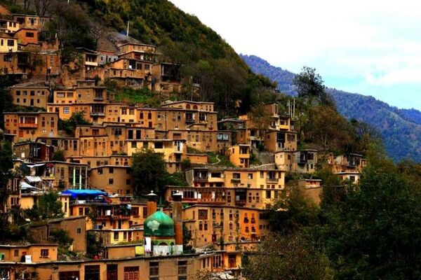 فومن کجاست؟ مسیر دسترسی، تاریخچه و بهترین زمان سفر