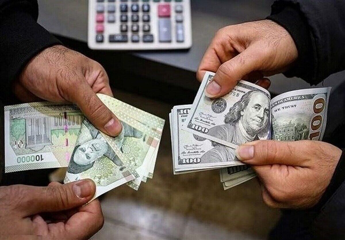 قیمت دلار در مشهد و تهران چقدر تفاوت دارد؟