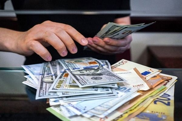 کاهش محسوس قیمت دلار در بازار آزاد مشهد (۲۹ فروردین ۱۴۰۵)