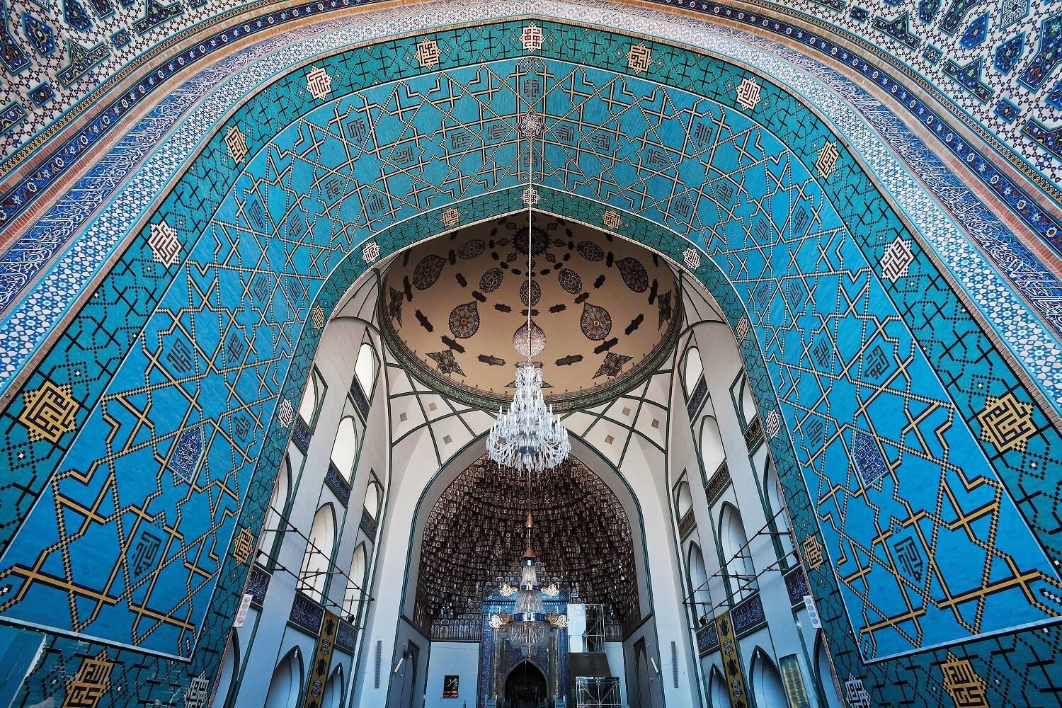 همه چیز درباره دو قطب بزرگ مذهبی ایران