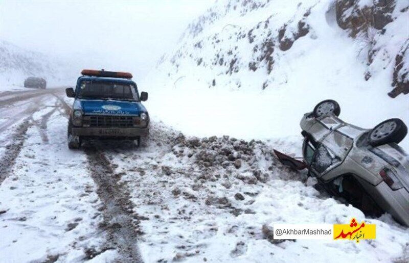 جاده‌های خراسان رضوی لغزنده و مه آلود است