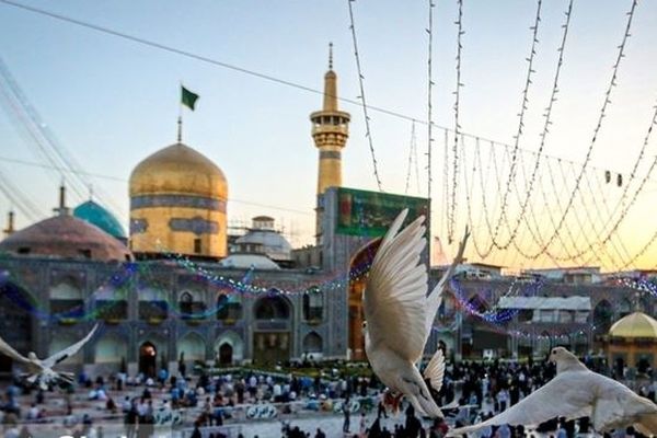 رشد ۳۰ درصدی حضور زائران در دهه کرامت در مشهد | آیا مشهد روز میلاد امام رضا (ع) تعطیل خواهد بود؟