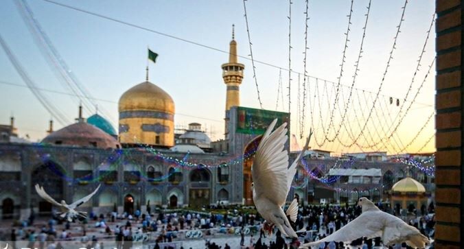رشد ۳۰ درصدی حضور زائران در دهه کرامت در مشهد | آیا مشهد روز میلاد امام رضا (ع) تعطیل خواهد بود؟