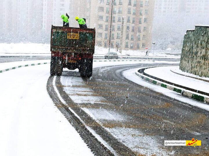 آماده‌باش معاونت خدمات شهری شهرداری مشهد برای مدیریت بارش‌های پیش‌رو
