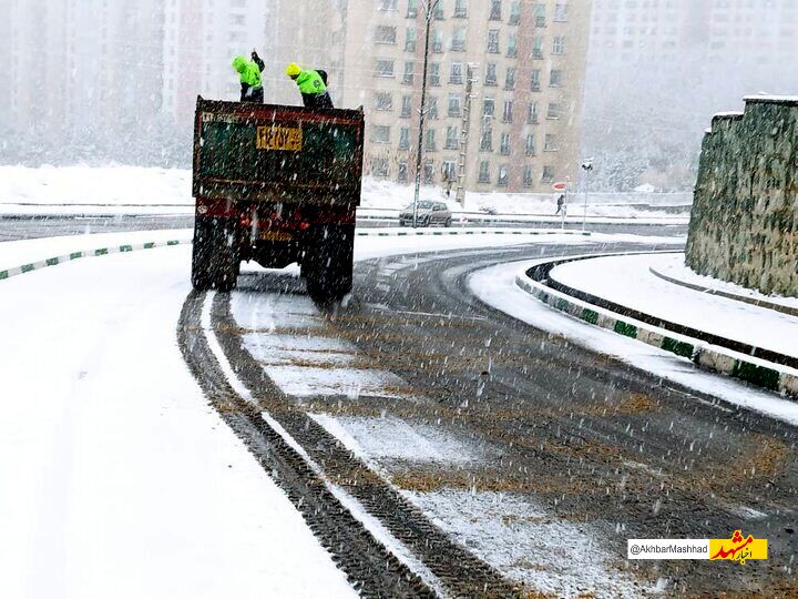 آماده‌باش معاونت خدمات شهری شهرداری مشهد برای مدیریت بارش‌های پیش‌رو
