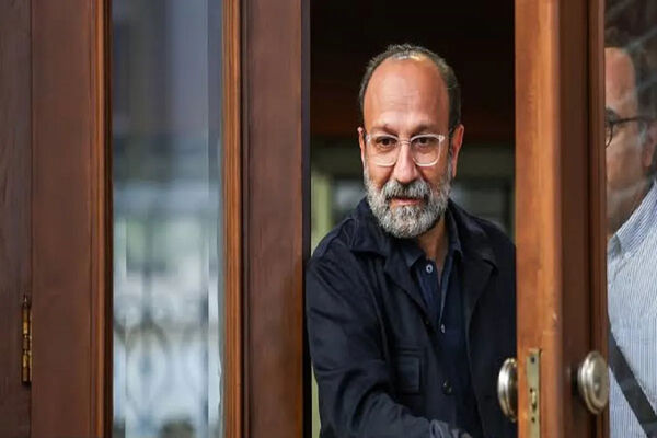 فیلم داستان‌های موازی به کارگردانی اصغر فرهادی در ایران اکران می‌شود؟