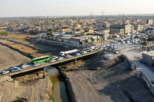 انتقاد استاندار خراسان رضوی از اجرای پروژه یک پل در مشهد