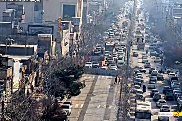فرونشست زمین، یک بلوار پرتردد در مشهد را مسدود کرد