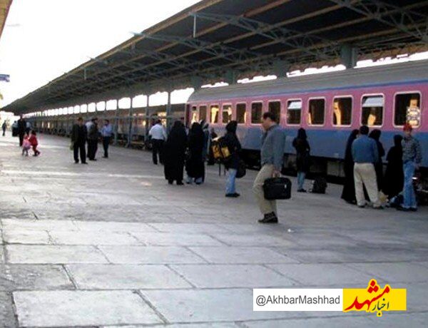  بیش از ۷۰ درصد قطار‌های مسافری کشور در نوروز ۱۴۰۴، در مسیر‌های منتهی به مشهد تردد کردند