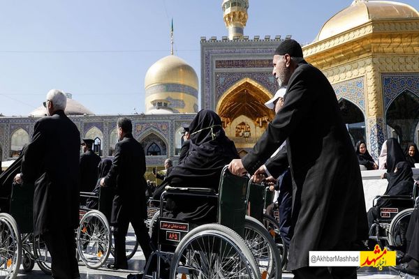 تشرف ۵ هزار زائر سالمند به حرم رضوی