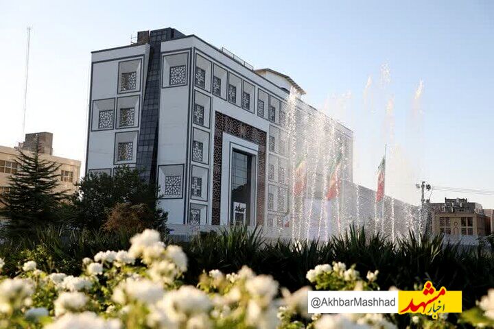 ارائه خدمات کتابخانه مرکزی امام خمینی مشهد تا ساعت ۲۳ افزایش یافت
