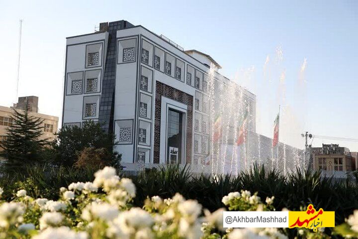ارائه خدمات کتابخانه مرکزی امام خمینی مشهد تا ساعت ۲۳ افزایش یافت