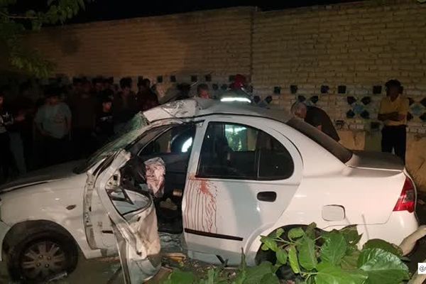 جان باختن راننده ۱۸ ساله در حادثه برخورد تیبا با ستون برق 