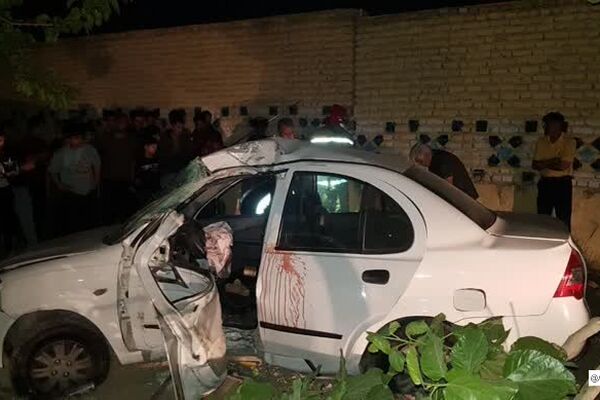 جان باختن راننده ۱۸ ساله در حادثه برخورد تیبا با ستون برق 