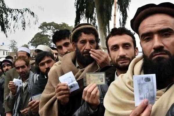 بازگشت ۲۵ درصد اتباع افغان دارای مجوز اقامت در خراسان رضوی به کشورشان