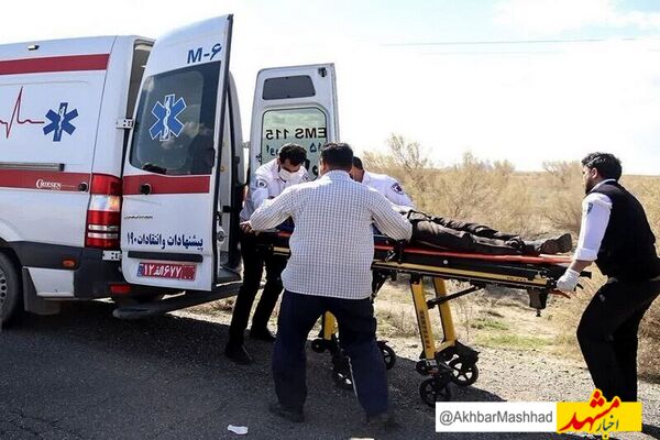 «باز هم جاده مرگ!» /  تصادف زنجیره‌ای در محور گناباد - قاین ۳ کشته و ۱۴ زخمی برجا گذاشت