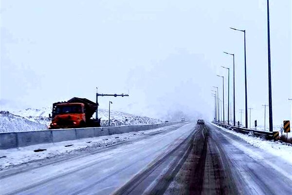 اتوبان شهید شوشتری مشهد مسدود است