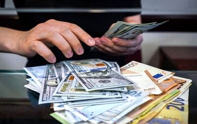 ریزش قیمت دلار در مشهد