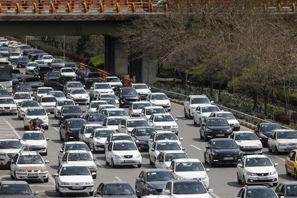 آغاز موج سفر‌ها به مناسبت دهه کرامت و سالروز ولادت امام رضا (ع) | ترافیک پر حجم در مسیر آزادراه مشهد_باغچه (۷ اردیبهشت ۱۴۰۵)