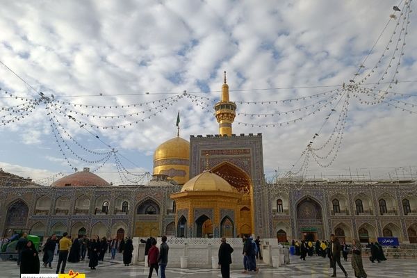 کیفیت هوا قابل قبول و آسمان ابری است