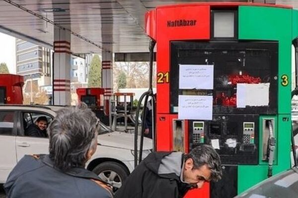 جزئیات نرخ ۱۰ هزار تومانی بنزین و سهمیه‌های جدید | چرا نرخ سوم اضافه شد؟