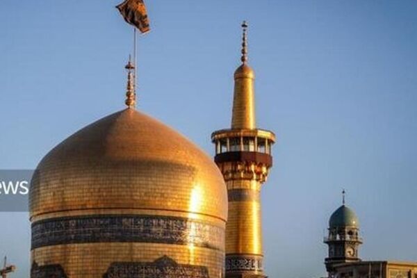پرچم حرم مطهر رضوی بعد از اربعین رهبر شهید تعویض خواهد شد(فردا ۲۲ فروردین ۱۴۰۵)