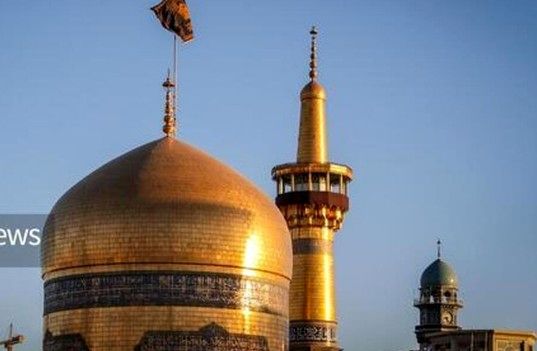 پرچم حرم مطهر رضوی بعد از اربعین رهبر شهید تعویض خواهد شد(فردا ۲۲ فروردین ۱۴۰۵)