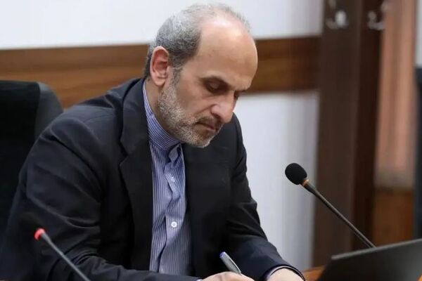 عزل مدیر شبکه افق و توقف برنامه «خط‌خطی»، در پی پخش برنامه‌ای با محتوای موهن نسبت به جان‌باختگان حوادث دی‌ماه