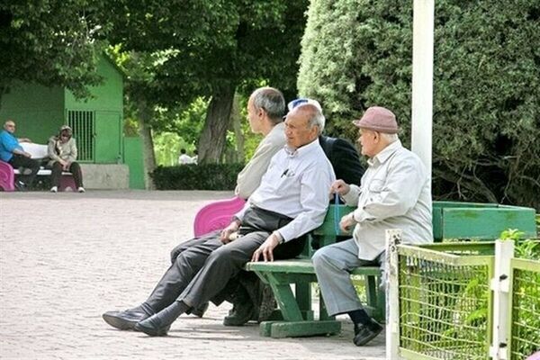 پرداخت «عیدی» بازنشستگان تا ۴۸ ساعت آتی (۱۵ اسفند ۱۴۰۴)