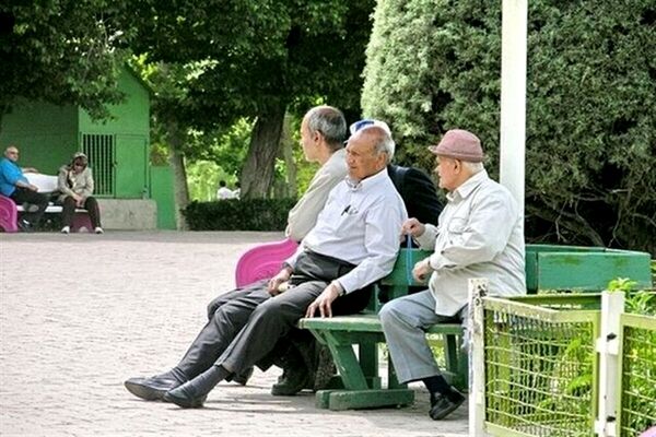 پرداخت «عیدی» بازنشستگان تا ۴۸ ساعت آتی (۱۵ اسفند ۱۴۰۴)