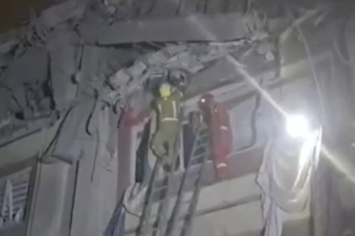 ۱۰ نفر در بمباران مناطق مسکونی شهرری شهید شدند