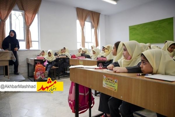  مشکلی برای شروع مدارس از اول مهر وجود ندارد / چالش کمبود معلم کمتر شده است