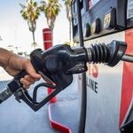 علت تعطیلی برخی پمپ بنزین‌ها چیست؟
