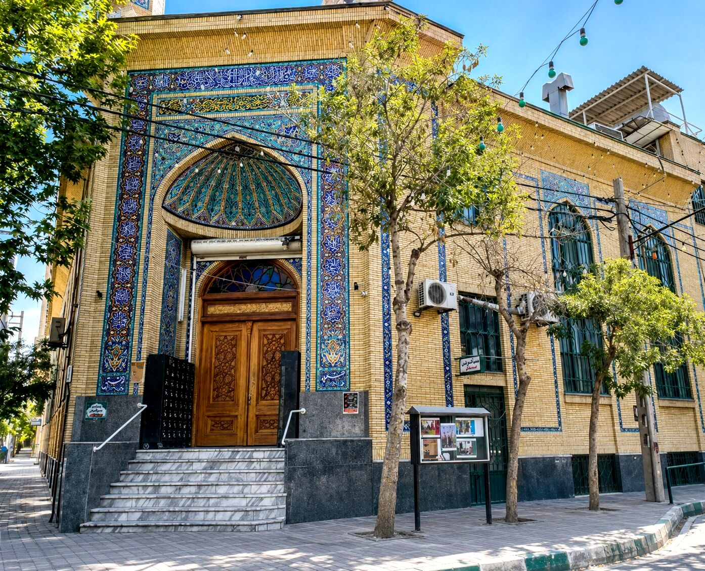 مسجد توفیق خیابان طالقانی؛ بهترین مسجد برای برگزاری مراسم ختم مشهد