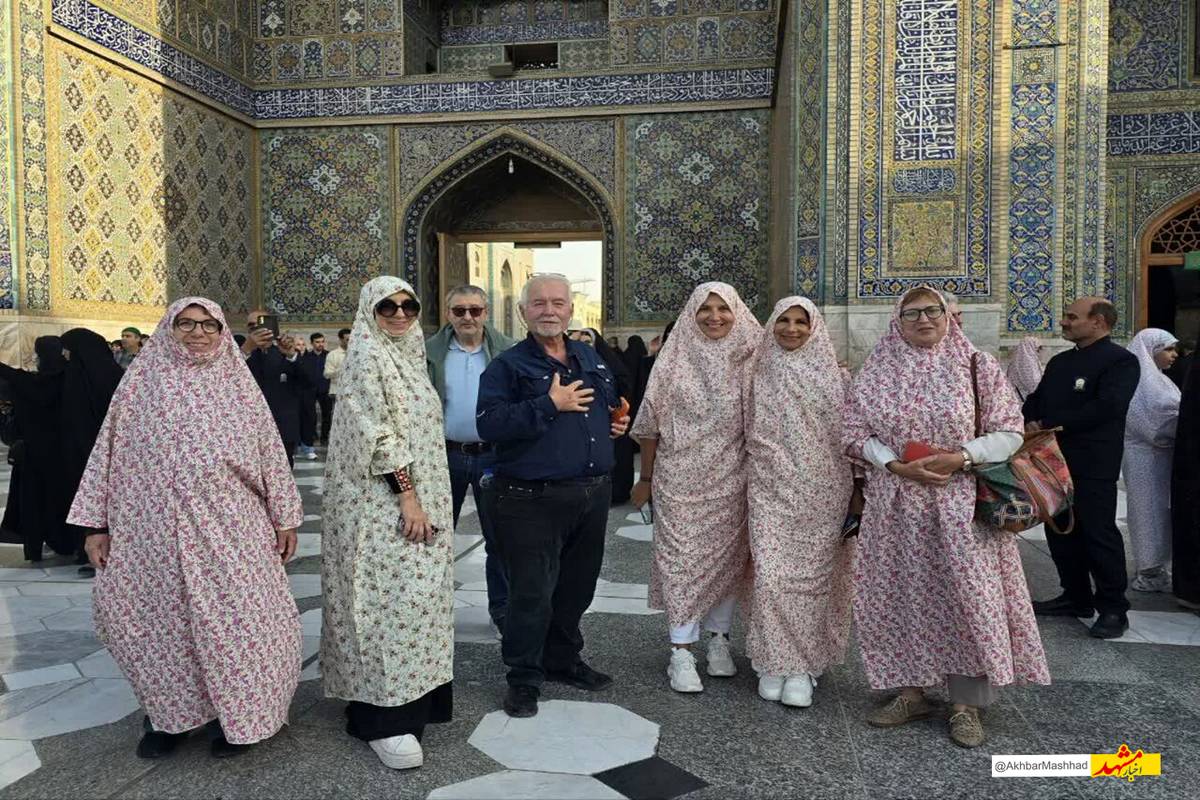 ۳۶۹ غیر مسلمان به حرم مطهررضوی مشرف شدند