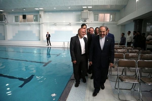 هنوز از بازگشایی استخر قهرمانی مشهد خبری نیست!