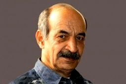 28 آباد تولد نویسنده«غریبه و اقاقیا»/بوکسوری که نویسنده شد