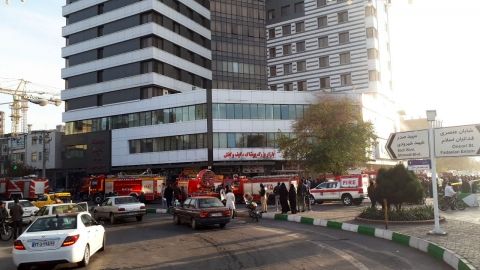 فروشگاه عرضه کفش در مشهد طعمه حریق شد