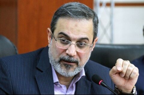 نام «دهقان فداکار» از کتب حذف نشده است