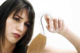 فرمول های طبیعی برای توقف ریزش مو