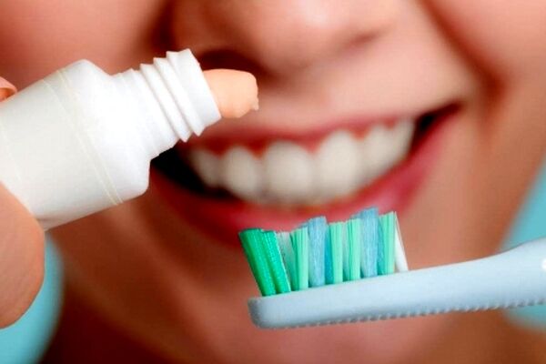 روش تمیز نگه داشتن مسواک