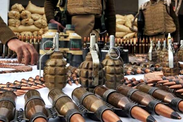 محموله سلاح از باندهای اشرار توسط سربازان گمنام امام زمان (عج) کشف و ضبط شد